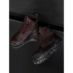 NEW LIMITS Men Textured PU Driving Shoes