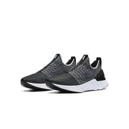 Nike Men React Phantom Run Flyknit 2 Running Shoes