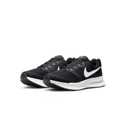 Nike Men Solid Run Swift 3 Road Running Shoes