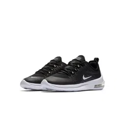 Nike Women Black Air Max Axis Sneakers