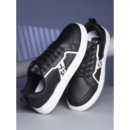 North Star Women Lace-Ups Sneakers