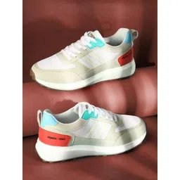 North Star Women Sneakers