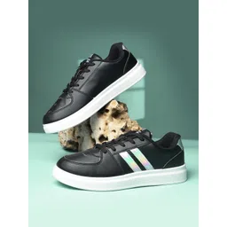 North Star Women Sneakers