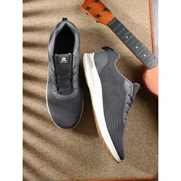 OFF LIMITS Men Mesh Running Non-Marking Shoes