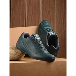 OFF LIMITS Men Sneakers