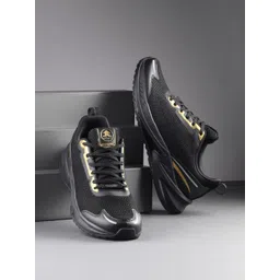 OFF LIMITS Men Textured Running Shoes