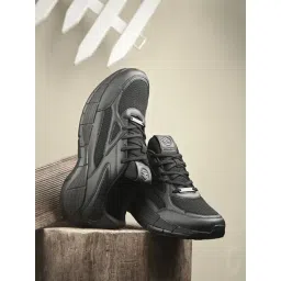 OFF LIMITS Men's HECTOR Black Running Shoes