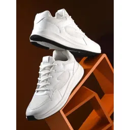 OFF LIMITS Men's ROGER B&T White Running Shoes