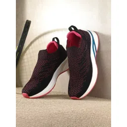 OFF LIMITS Women's Black & Fuchsia Walking Shoes