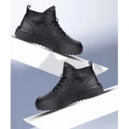 OG-18 Sneakers For Men