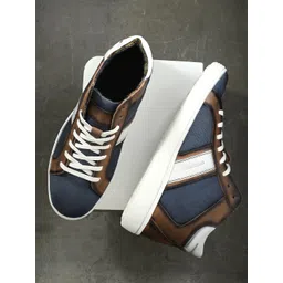Overdrive Men Colourblocked Lightweight Sneakers