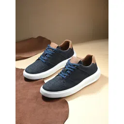 Overdrive Men Textured Leather Sneakers
