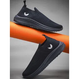 OXTRID Women Textured Sneakers