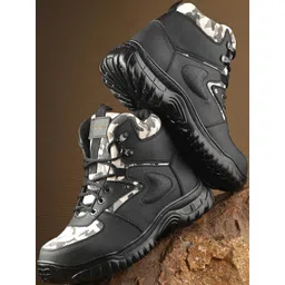 Ozarro White Synthetic Leather Casual Shoes