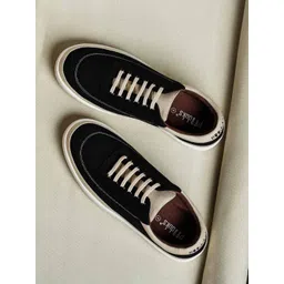 Paaduks Unisex Ske Eco-Sole Water Repellent Odor Free & Anti-Skid Sneakers