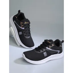Paragon Men Blot Mesh Walking Shoes