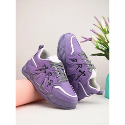 Peelu Women Colourblocked Sneakers