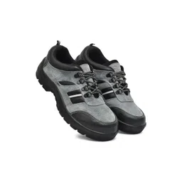 PILLAA Men Colourblocked Sneakers