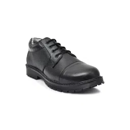 PILLAA Men Textured Leather fwd