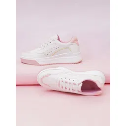 PLANET WALK Women Colourblocked Sneakers