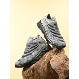 Plus Size Men's Slip-On Blade Sneakers | Soft Sole Outdoor Shoes Sneakers For Men