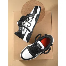 port Men Running Non-Marking Shoes