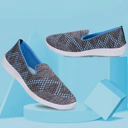 Premium Sports ,walking,Gym,cricket, Trending Running Shoes For Women's Running Shoes For Women