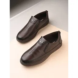 Provogue Men Textured Slip-On Sneakers