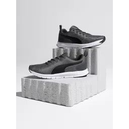 Puma Men Flex Bar IDP Sneakers