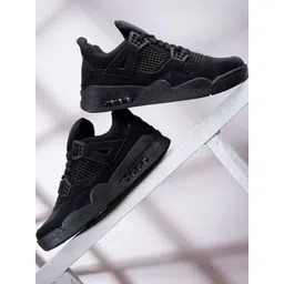 Qismat Men Suede Sneakers