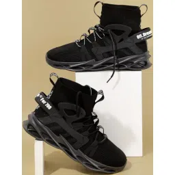Rapid Box Men's Black Running Shoes