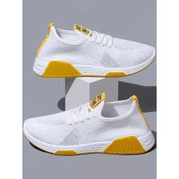 Rapid Box Men's White Running Shoes