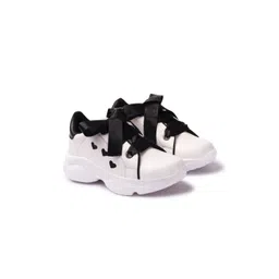 RealToes Women Sneakers