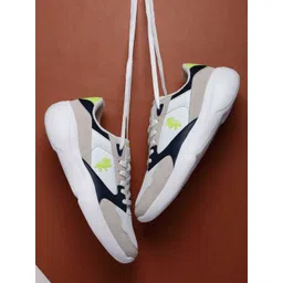 Red Tape Men Beige & White Colourblocked Sneakers