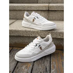 Red Tape Men Colourblocked Lace-Ups Sneakers