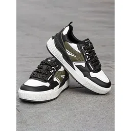 Red Tape Men Colourblocked PU Sneakers