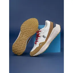 Red Tape Men Colourblocked Round Toe Sneakers