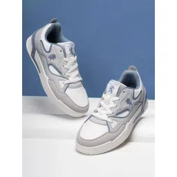 Red Tape Men Colourblocked Sneakers