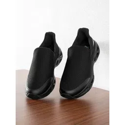 Red Tape Men Mesh Walking Shoes