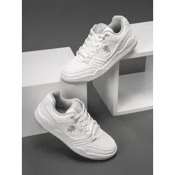 Red Tape Men Textured Sneakers