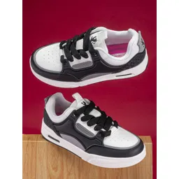 Red Tape Women Colourblocked Round Toe Sneakers