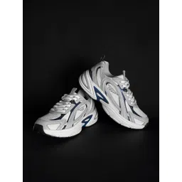 Red Tape Women Colourblocked Sneakers