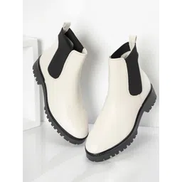 Red Tape Women Leather Chelsea Boots