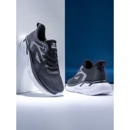 Red Tape Women Mesh Walking Shoes