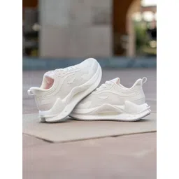 Red Tape Women Mesh Walking Shoes