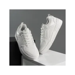 Red Tape Women Solid White Lifestyle Sneakers