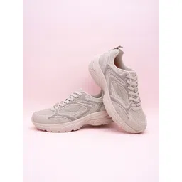 Red Tape Women Textured Lace-Ups Round Toe Sneakers