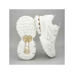 Red Tape Women Textured Off White Lifestyle Sneakers