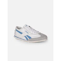 Reebok Adults-Unisex Textured Classic Leather Round Toe  Shoes
