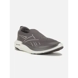 Reebok Cloudstrid Men Slip-On Walking Shoes